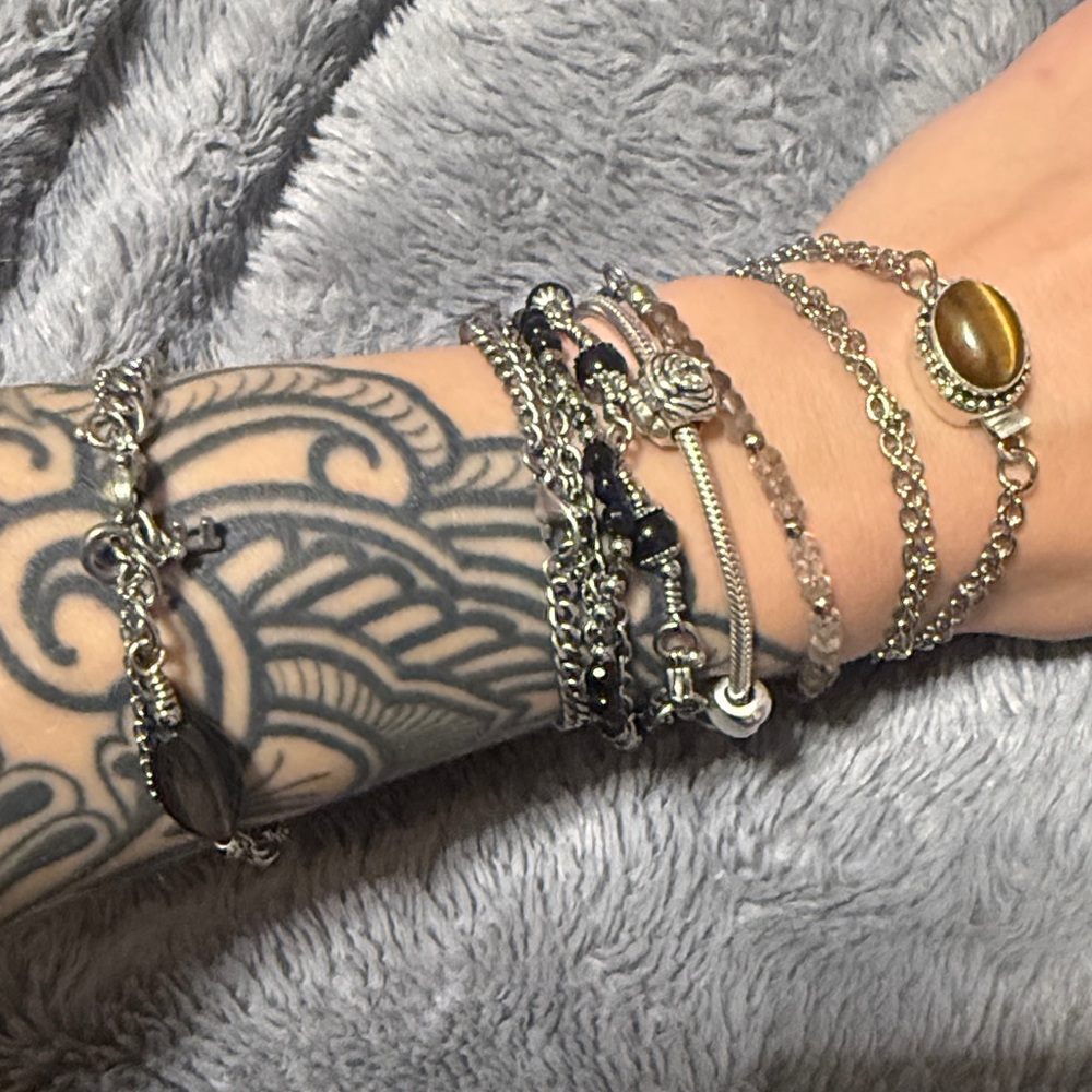 Tigress - Tigers Iron Eye Stainless steel double wrap front closure bracelet - Picture 5 of 5